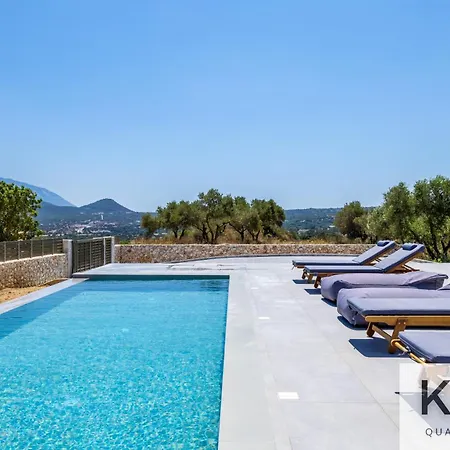 βιλα ελευθερία με ιδιωτικη πισινα 5 λεπτα απο το αργοστολι Appartamento *