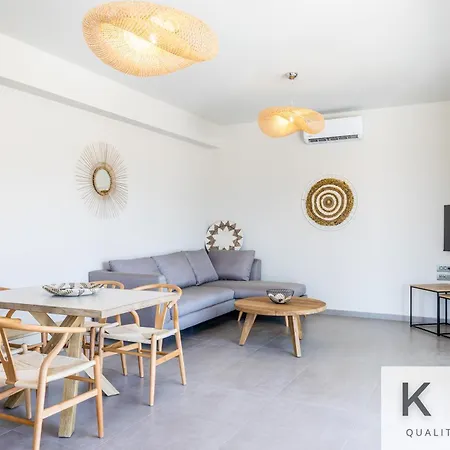 βιλα ελευθερία με ιδιωτικη πισινα 5 λεπτα απο το αργοστολι