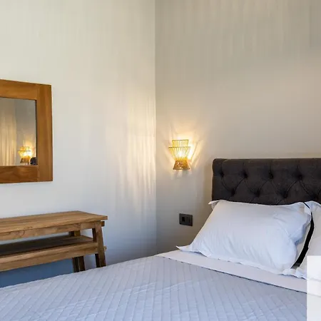 βιλα ελευθερία με ιδιωτικη πισινα 5 λεπτα απο το αργοστολι *