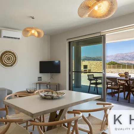 βιλα ελευθερία με ιδιωτικη πισινα 5 λεπτα απο το αργοστολι * 아르고스톨리온