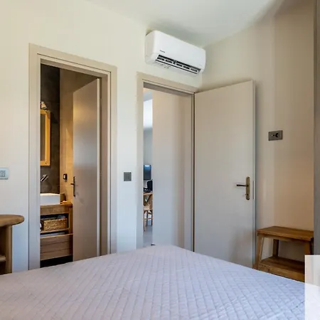 βιλα ελευθερία με ιδιωτικη πισινα 5 λεπτα απο το αργοστολι *