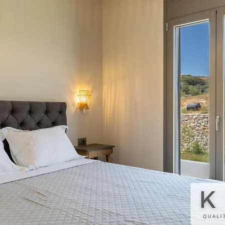 Apartmán βιλα ελευθερία με ιδιωτικη πισινα 5 λεπτα απο το αργοστολι Argostoli (Kefalonia)
