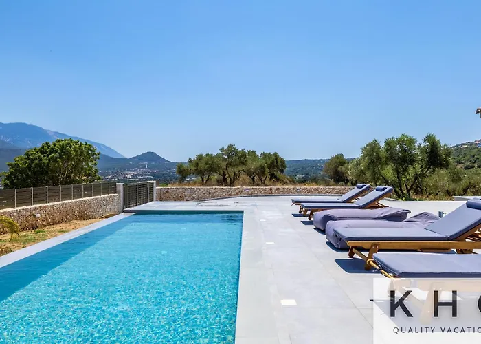 βιλα ελευθερία με ιδιωτικη πισινα 5 λεπτα απο το αργοστολι דירה *