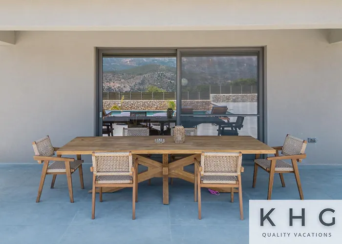 βιλα ελευθερία με ιδιωτικη πισινα 5 λεπτα απο το αργοστολι דירה ארגוסטולי